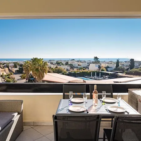 Village Naturiste Spy On Me