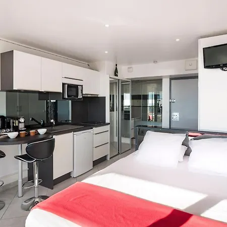 Village Naturiste Spy On Me Апартаменти Агд