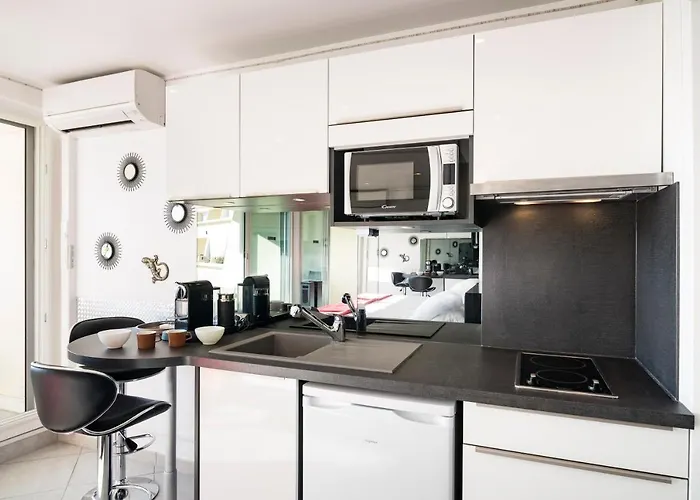 Village Naturiste Spy On Me Апартаменти